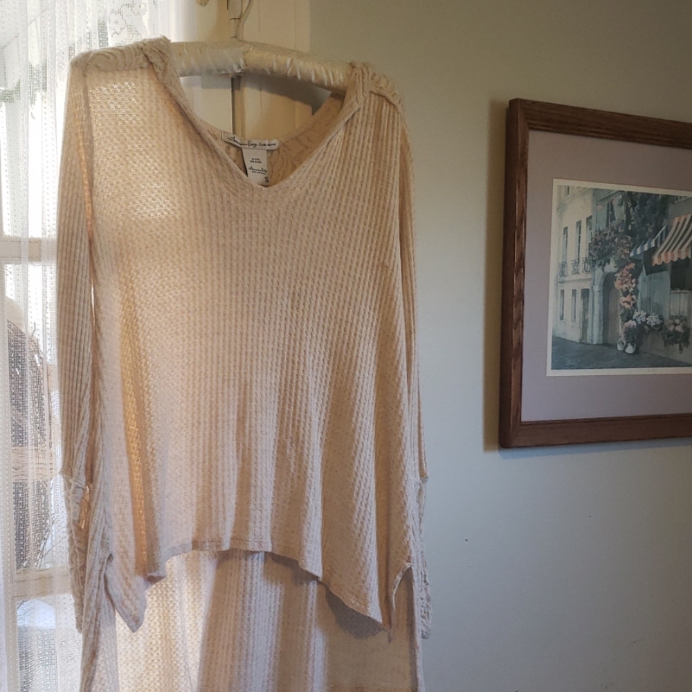 Long sleeve hooded tunic